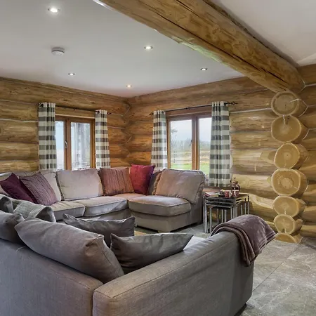 בית נופש Swallow *