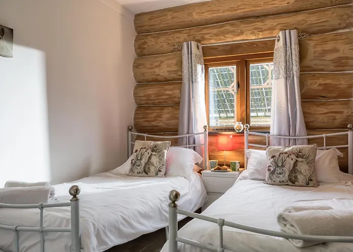 Swallow בית נופש *